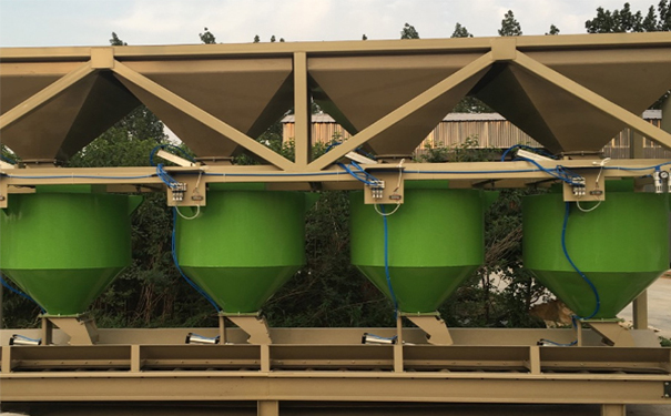 肥料配料設(shè)備 肥料配料設(shè)備